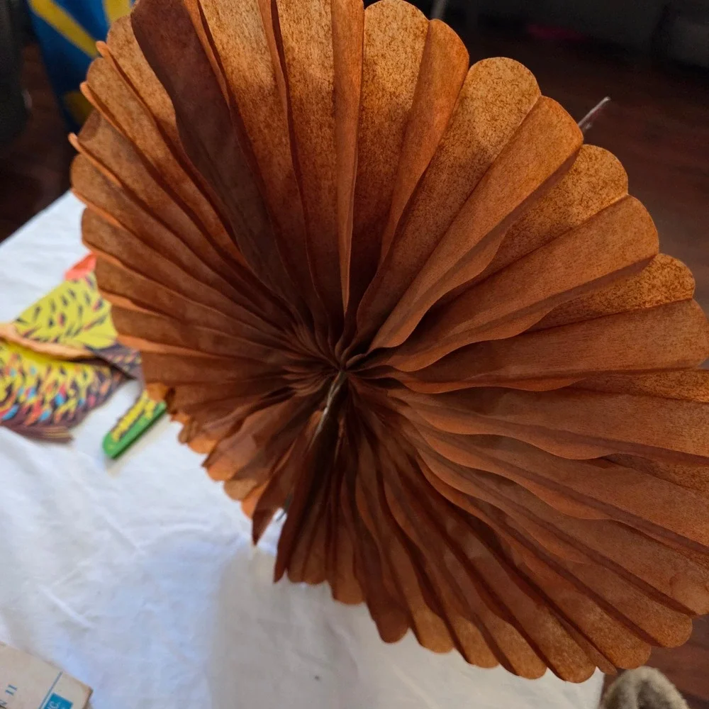 Vintage Thanksgiving Turkey Honeycomb Decoration table 2 Piece Set‎